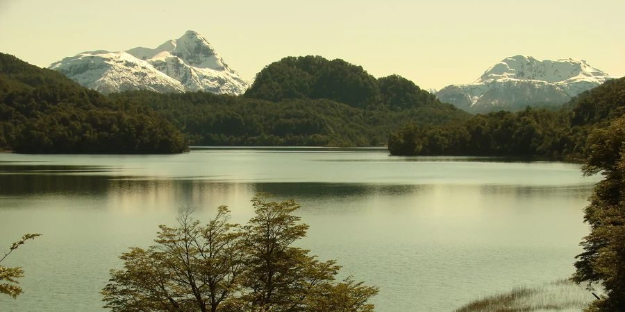 lac-Correntoso-Patagonie_900_450